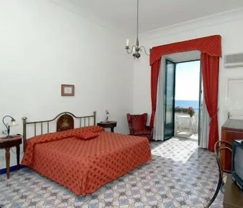 Dört Kişilik Oda