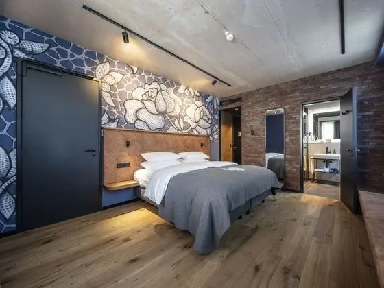 Comfort Tek Büyük Yataklı Oda