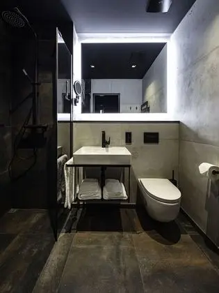 Comfort Tek Büyük Yataklı Oda