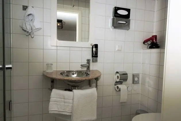 Basic Tek Kişilik Oda, Sigara İçilmez