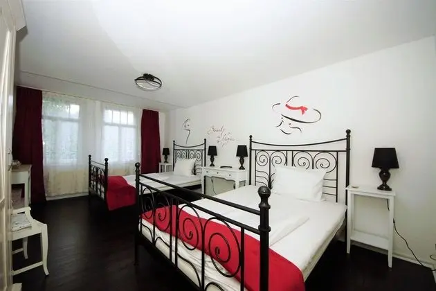 Comfort Tek Büyük Yataklı Oda