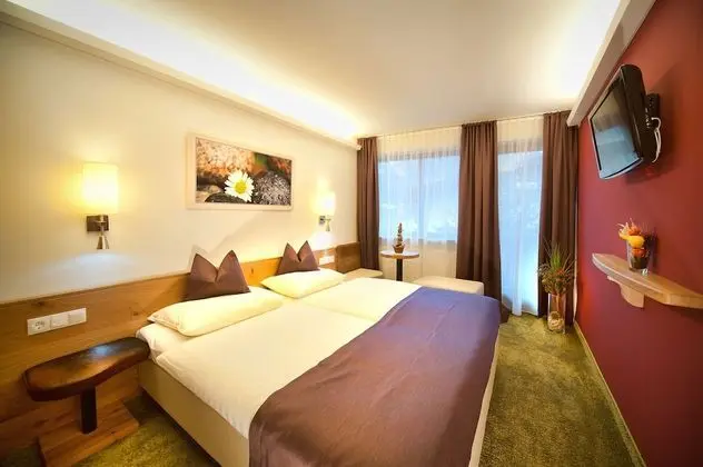 Tek Büyük Yataklı Oda, Balkon