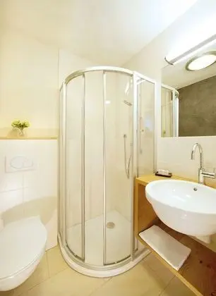 Tek Büyük Yataklı Oda, Balkon