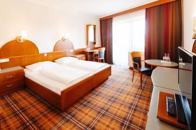 Classic Tek Büyük Yataklı Oda