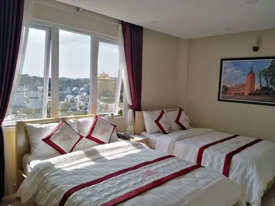 Deluxe Dört Kişilik Oda, Şehir Manzaralı