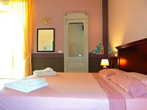 Deluxe Dört Kişilik Oda (Caterina)