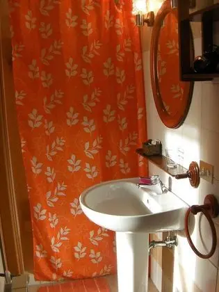 Tek Büyük veya İki Ayrı Yataklı Oda, Özel Banyo