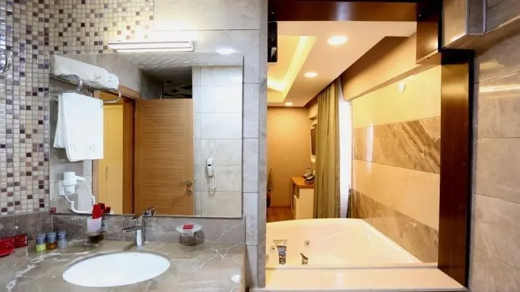 King Suite, Şehir Manzaralı, Jakuzili