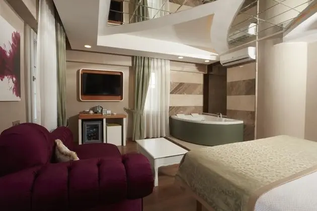 King Suite, Şehir Manzaralı, Jakuzili
