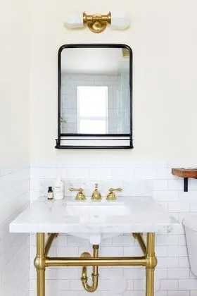 Standard Oda, 1 Büyük (Queen) Boy Yatak, Sigara İçilmez, Özel Banyo