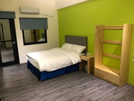 Tek Büyük Yataklı Oda, Balkon