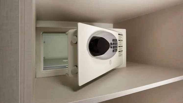 Business Tek Büyük Yataklı Oda, 2 Çift Kişilik Yatak, Özel Banyo, Kule