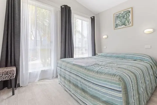 Villa, 2 Yatak Odası (Sleeps 5; 1 Queen and 1 Tri-bunk)