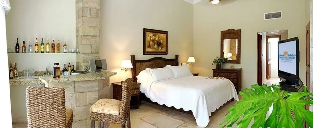 3BR Crown Villa with 3 King beds