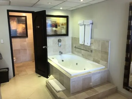 2 Bedroom