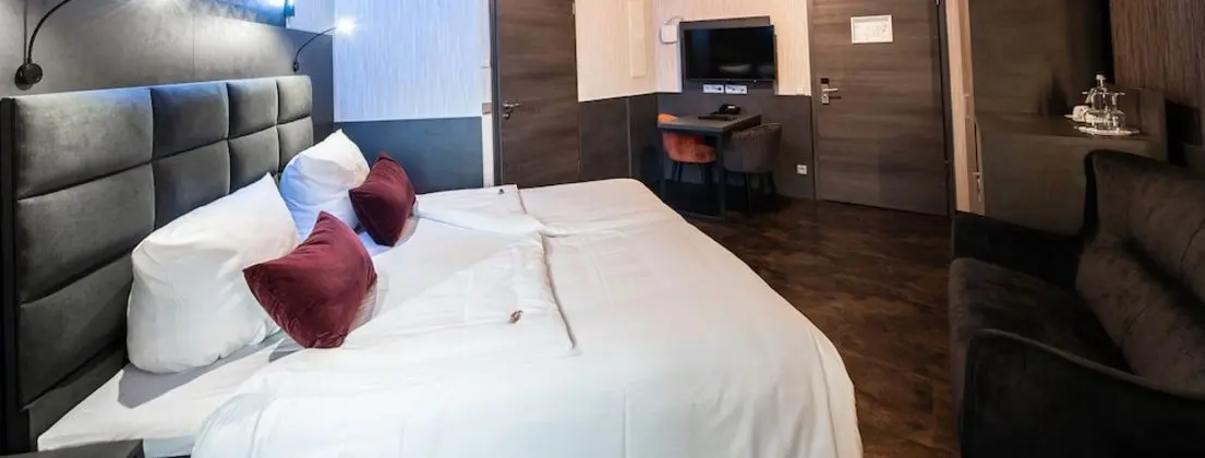 Comfort Tek Büyük Yataklı Oda