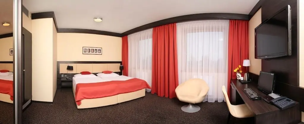 Business Süit (1 Living Room + 1 Bedroom)