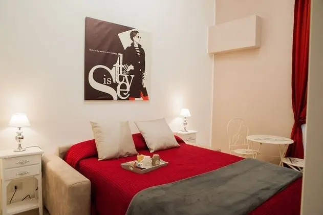 Standard Tek Büyük Yataklı Oda