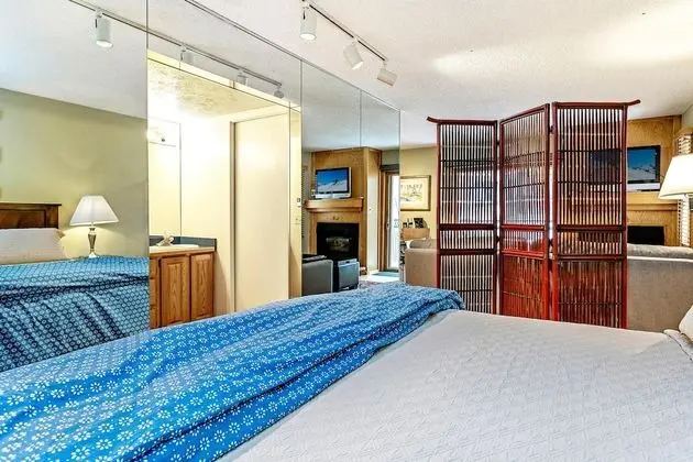 Ev, Birden Çok Yatak (Lifthouse 306, Studio Condo)