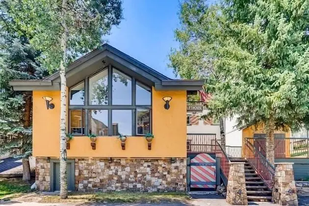Ev, 1 Büyük (Queen) Boy Yatak ve Çekyat (Lifthouse Lodge: Studio Condo)