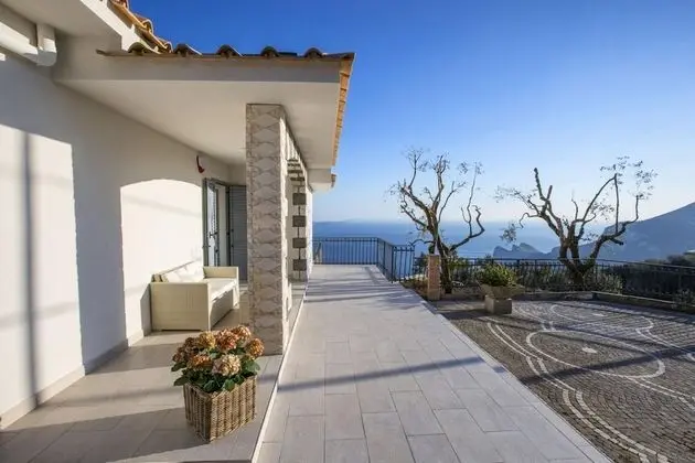 Villa, Sigara İçilebilir