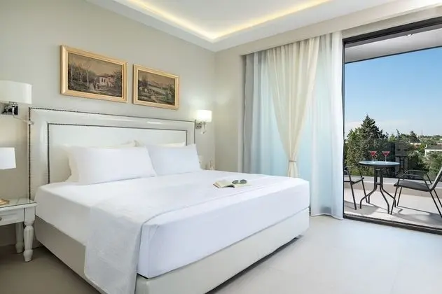 Deluxe Tek Büyük Yataklı Oda, Balkon, Deniz Manzaralı