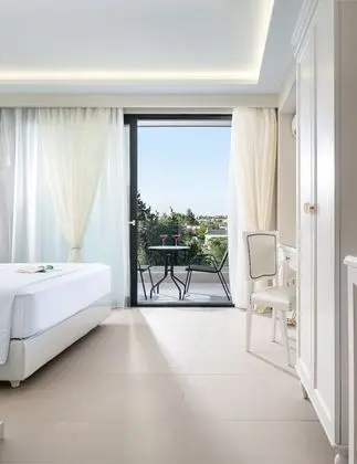 Deluxe Tek Büyük Yataklı Oda, Balkon, Deniz Manzaralı