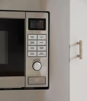 Deluxe Tek Büyük Yataklı Oda, Balkon, Deniz Manzaralı