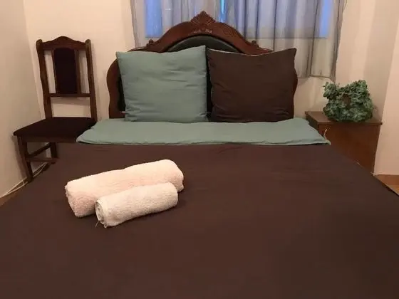 Tek Büyük Yataklı Oda, 1 Çift Kişilik Yatak