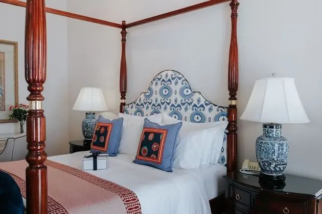 Honeymoon Tek Büyük Yataklı Oda (Bedford Manor)