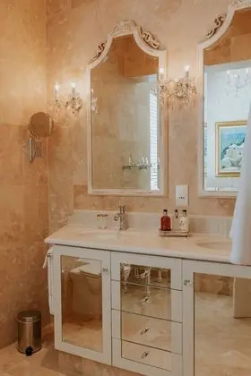 Luxury Tek Büyük veya İki Ayrı Yataklı Oda (The Hamptons)