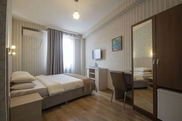 Standard Tek Büyük Yataklı Oda