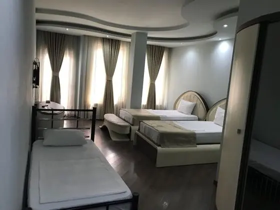 Deluxe Üç Kişilik Oda