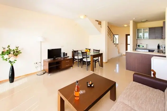 Villa, 2 Yatak Odası, Küçük Mutfak