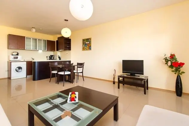 Apart Daire, 2 Yatak Odası, Küçük Mutfak