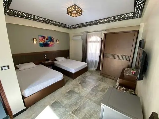 Basic Tek Büyük veya İki Ayrı Yataklı Oda, Dağ Manzaralı