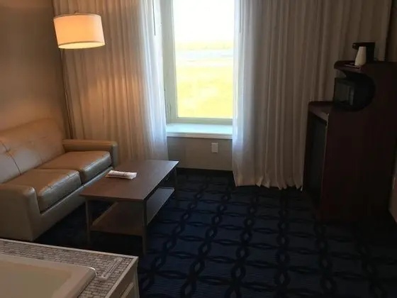Honeymoon Oda, Nehir Manzaralı