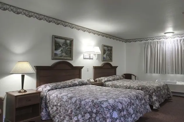 Standard Oda, 2 Büyük (Queen) Boy Yatak, Buzdolabı ve Mikrodalga