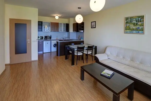 Classic Apart Daire, 1 Yatak Odası, Balkon, Golf Manzaralı