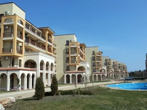 Classic Apart Daire, 2 Yatak Odası, Balkon, Golf Manzaralı