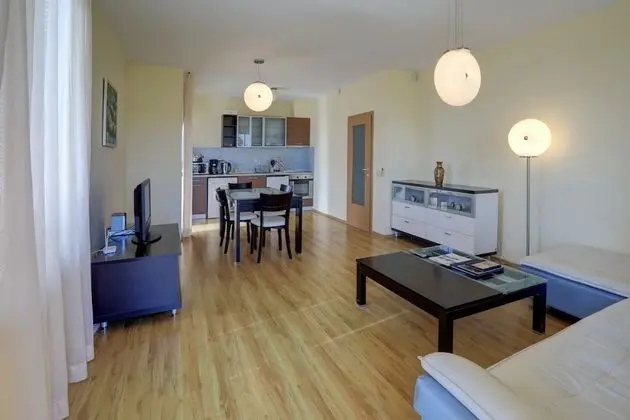 Classic Apart Daire, 2 Yatak Odası, Balkon, Golf Manzaralı