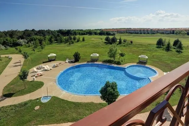 Classic Apart Daire, 2 Yatak Odası, Balkon, Golf Manzaralı