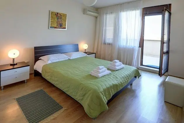 Deluxe Apart Daire, 2 Yatak Odası, Balkon, Kısmi Deniz Manzaralı