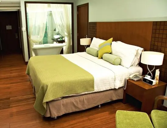Aqua Spa Suite