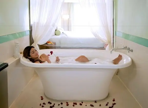 Aqua Spa Suite