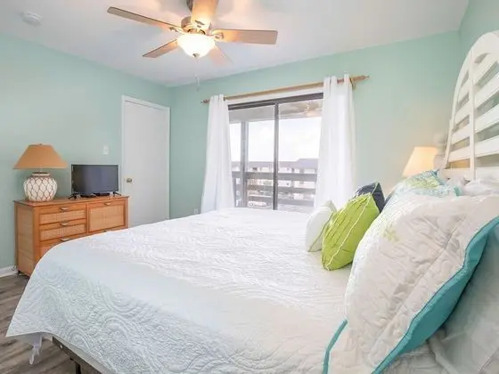 Daire, Birden Çok Yatak, Mutfak, Havuz Manzaralı (5C)