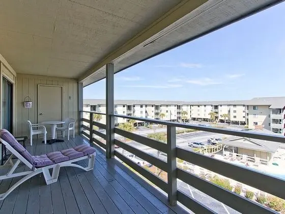 Daire, Birden Çok Yatak, Mutfak, Havuz Manzaralı (5C)