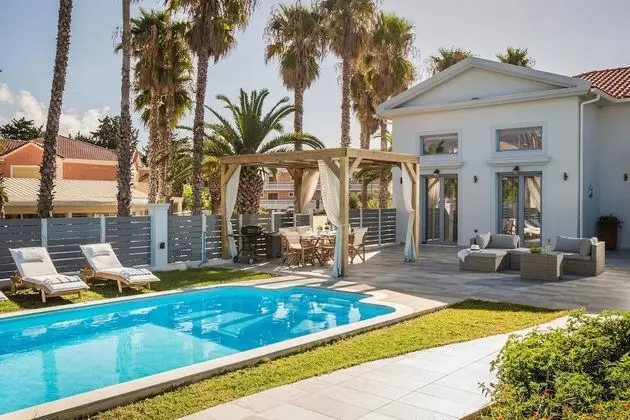 Deluxe Villa with Private Pool, Sea View (1)