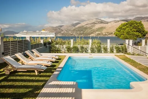 Deluxe Villa with Private Pool, Sea View (2)