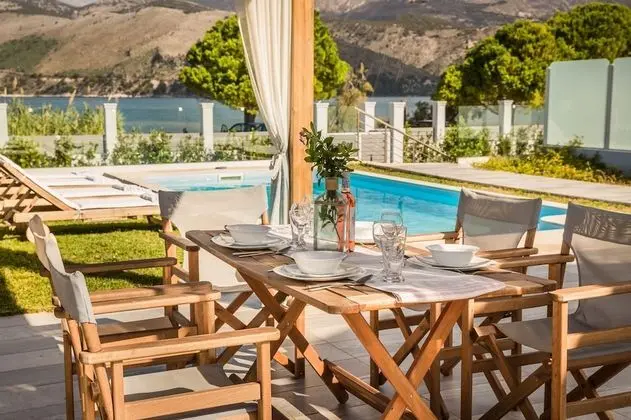 Deluxe Villa with Private Pool, Sea View (2)